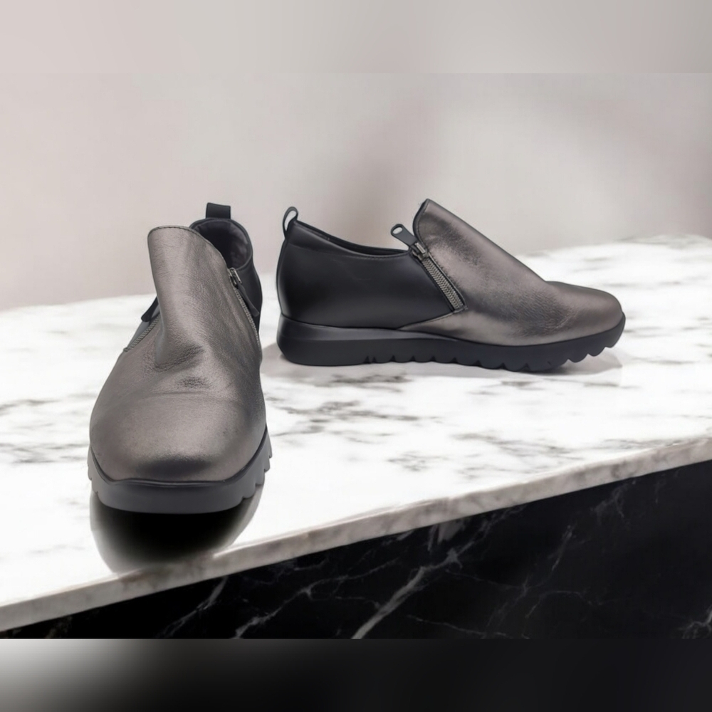 MUNRO Leather Metallic Kit Loafers Shoes sz 9 WW